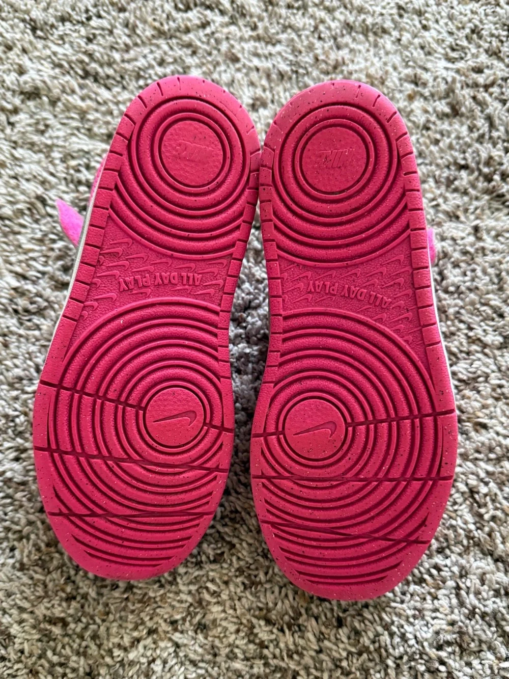 Nike Kids White and Hot Pink Low-Top Sneakers with Velcro Strap
